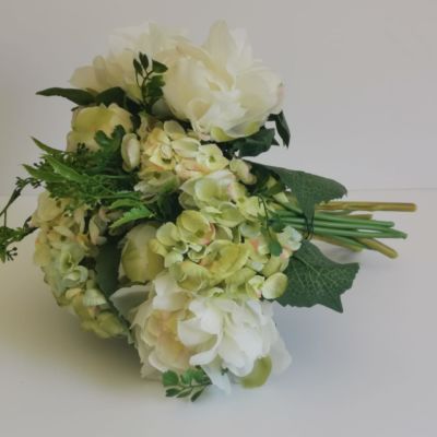 Mixed bunch white